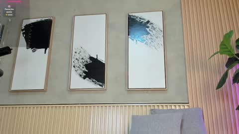 NINA online show from November 18, 12:28 pm