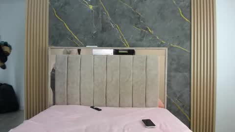 nina online show from January 7, 2:15 am