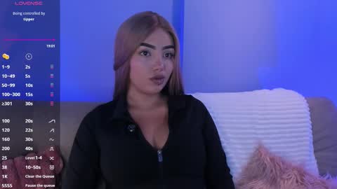 Nina Angel online show from February 27, 2:06 pm