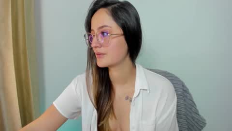 Nina online show from September 15, 11:18 am