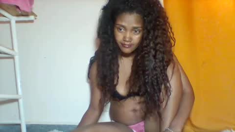 ninah_rise online show from October 31, 3:52 am