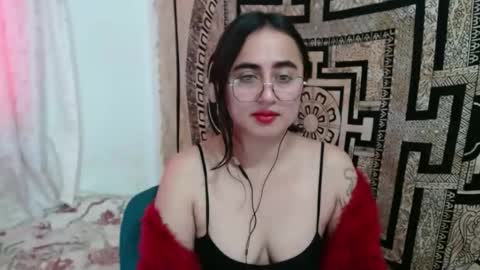 Snapshot of ninakravtz chatting on September 17, 3:54 pm N I N A online show from September 17, 3:54 pm