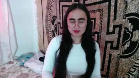 Snapshot of ninakravtz chatting on September 19, 3:11 pm N I N A online show from September 19, 3:11 pm