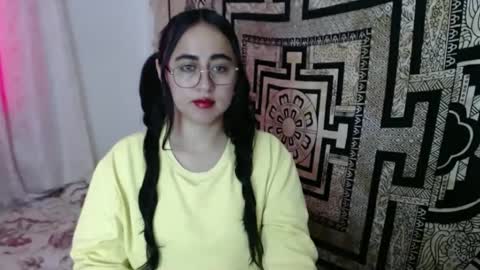 Snapshot of ninakravtz chatting on October 2, 3:17 pm N I N A online show from October 2, 3:17 pm