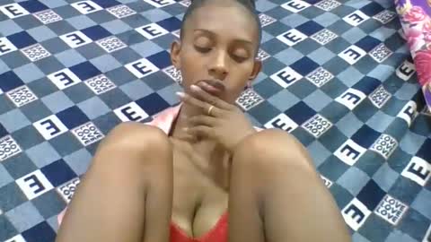 ninie246746 online show from March 4, 7:48 am