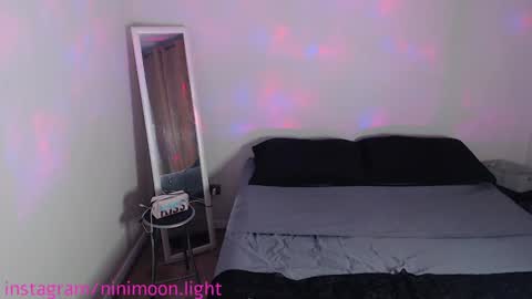 Snapshot of ninimoon chatting on January 29, 6:12 am Ninimoon online show from January 29, 6:12 am