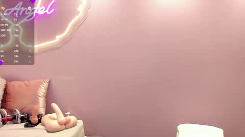 Snapshot of ninna_monroe_ chatting on February 22, 10:51 am Ninna online show from February 22, 10:51 am