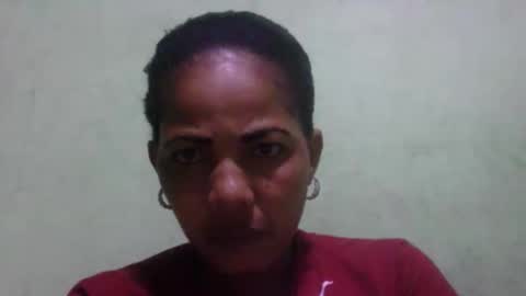 nirina233342 online show from May 17, 3:44 pm