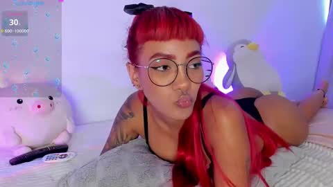 Snapshot of nix_taylor chatting on September 19, 3:44 pm Nix online show from September 19, 3:44 pm