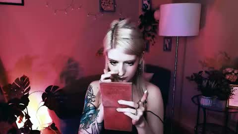 REAL name LiaDM are always open online show from October 31, 12:01 am