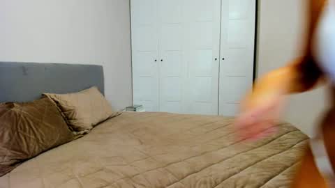 Noelle Natty online show from July 18, 5:11 am