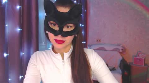 Send message when u here online show from October 7, 3:44 am