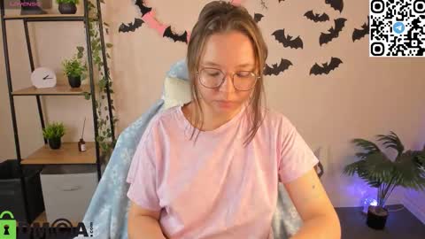 NOORA online show from November 5, 1:11 am