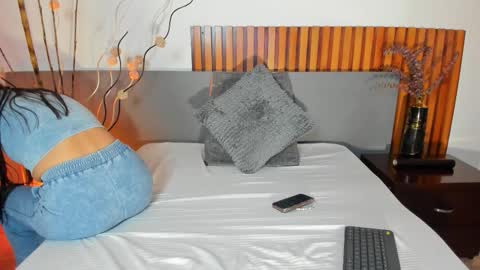 Nora Da Silva online show from December 23, 12:14 am