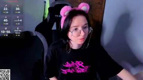 Nora Failure online show from July 25, 8:43 am