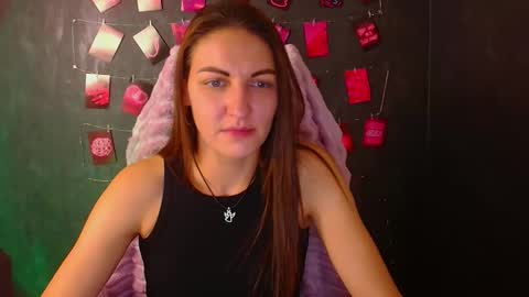 Nora online show from October 31, 2:24 am