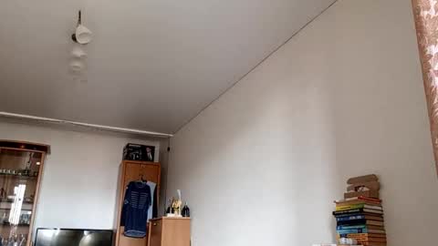 Lola online show from October 12, 6:05 am