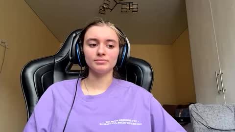 Elena online show from March 25, 8:39 am