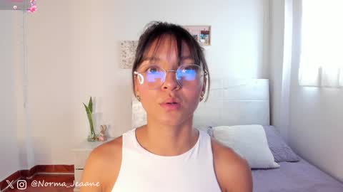 Norma Jeaane online show from December 16, 4:49 pm