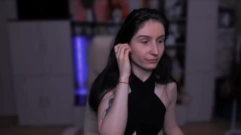 Hazel online show from February 19, 2:16 pm