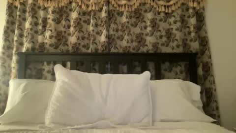 noscandal online show from January 15, 4:51 am