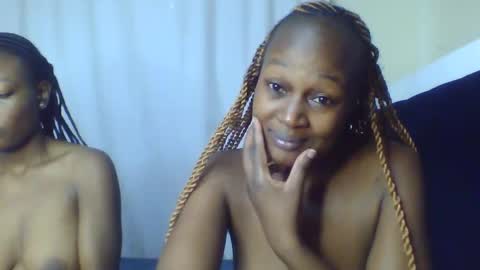 nutgal online show from April 7, 8:16 am