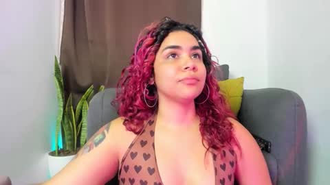 Nia online show from April 4, 4:33 am