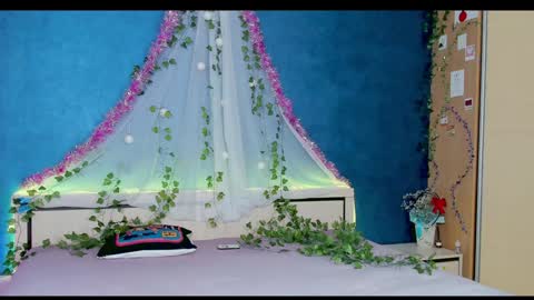 Snapshot of nymphalean chatting on December 24, 8:38 pm Kat online show from December 24, 8:38 pm