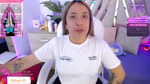 Snapshot of nyx_andria chatting on January 20, 8:29 pm Alex . online show from January 20, 8:29 pm
