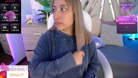 Snapshot of nyx_andria chatting on January 21, 8:54 pm Alex . online show from January 21, 8:54 pm