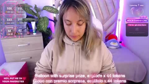 Snapshot of nyx_andria chatting on March 3, 6:42 pm Alex . online show from March 3, 6:42 pm