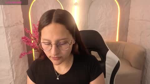 Online 800 to 1400 online show from October 12, 1:02 pm