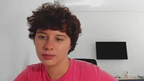 Evie online show from February 11, 8:16 am