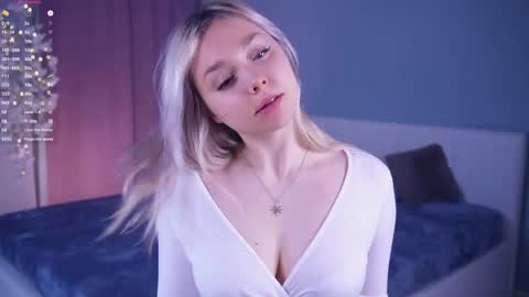 Alice online show from April 8, 8:22 pm