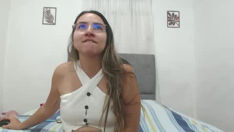 Val online show from February 15, 10:42 pm