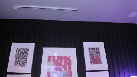 Ana  online show from January 8, 5:50 pm