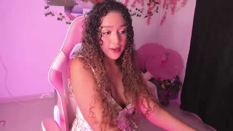 Odette  online show from November 14, 10:54 pm