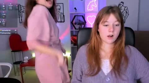 Snapshot of odri_sweet chatting on October 9, 8:13 pm odri_sweet online show from October 9, 8:13 pm