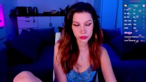 Light  online show from November 8, 8:25 pm