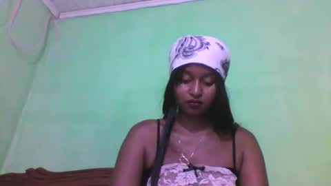 olinah610 online show from November 20, 9:05 pm