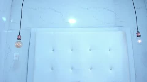  olivia  online show from November 15, 8:43 pm