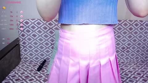 Snapshot of olivia_graceee chatting on December 15, 9:24 am olivia_graceee online show from December 15, 9:24 am