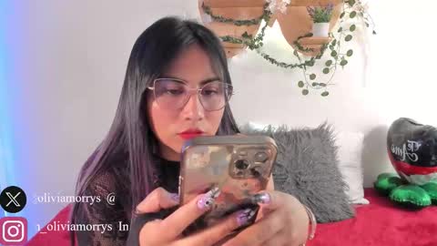 IG Im Oliviamorrys X OliviaMorrys online show from October 21, 10:14 pm