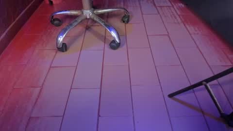   online show from February 24, 1:08 pm