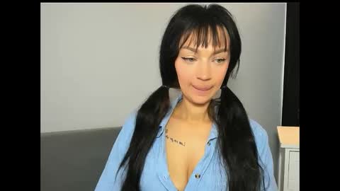 OliviaDirty online show from April 21, 6:42 am