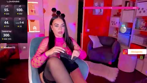 Oliviagoold online show from November 4, 11:04 am