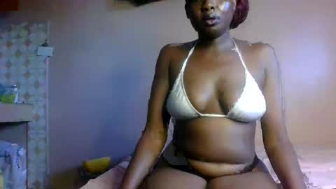 oliviah_1 online show from October 15, 12:19 pm