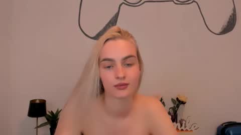 oliviaBeauty online show from October 3, 8:47 pm