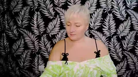 Kelly online show from December 14, 8:45 am