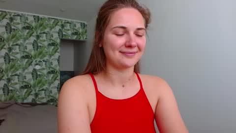 Snapshot of oliviashiny chatting on September 19, 6:01 am Olivia online show from September 19, 6:01 am